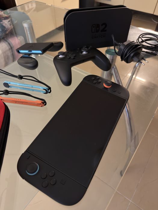 Nintendo Switch 2 + Pro Controller + 4 игри + Калъф — Пълен Комплект