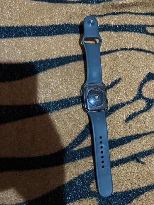 часы apple watch SE, 32гб, коробка имеется
