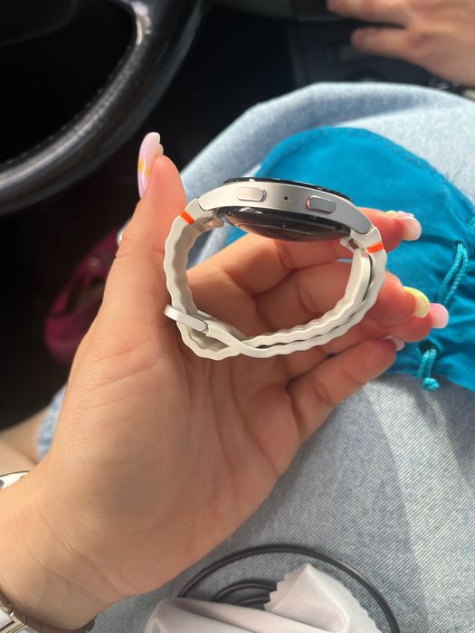 Смарт часовник Samsung