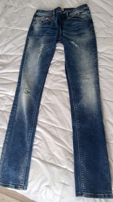 Blugi damã Hilfiger Denim si Liu Jeans – mărimea  36–38)