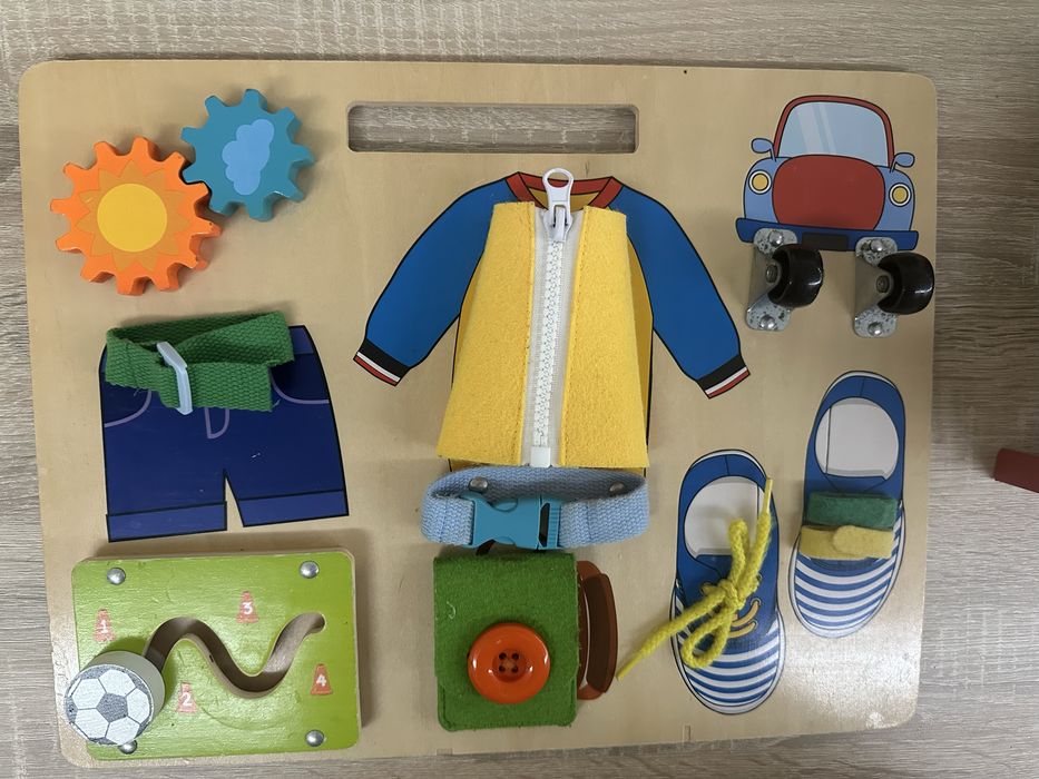 Лот дървени играчки