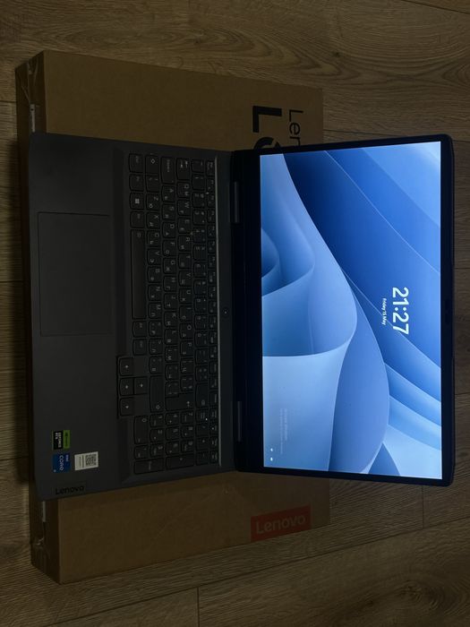 Геймърски лаптоп LENOVO LOQ
