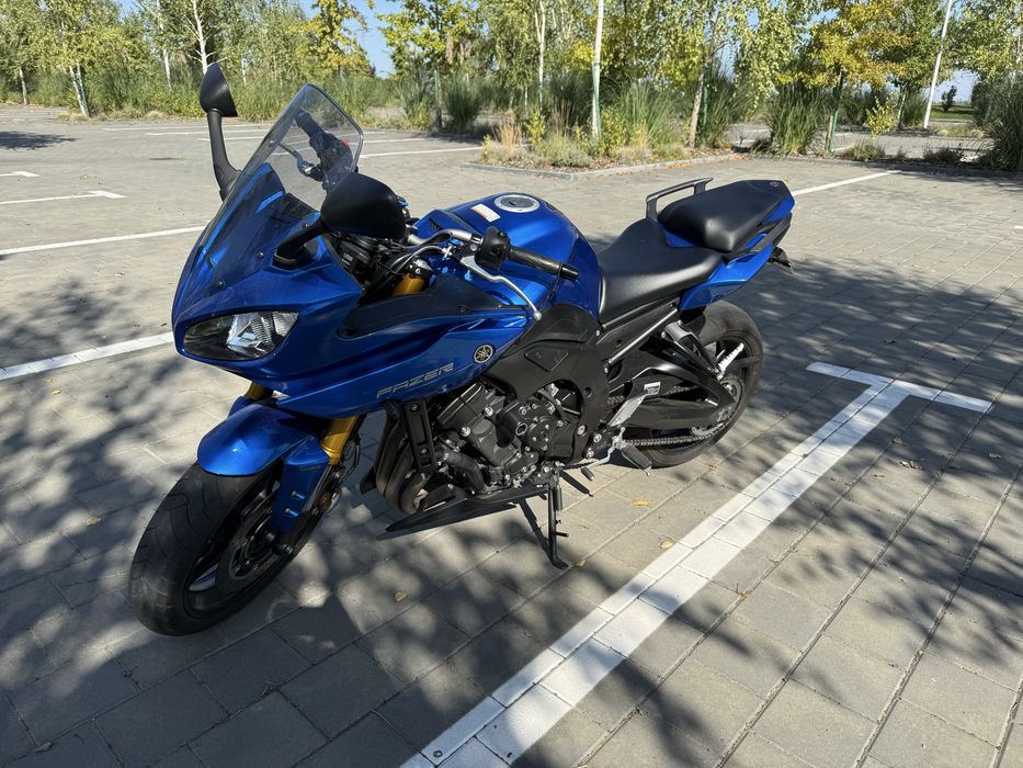 Vand Yamaha FZ FAZER 8