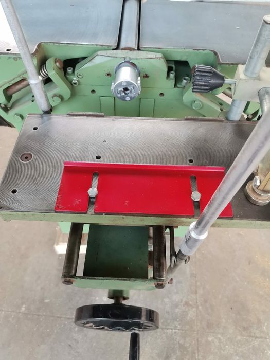 Masini tamplarie, scule si unelte pentru tamplarie.