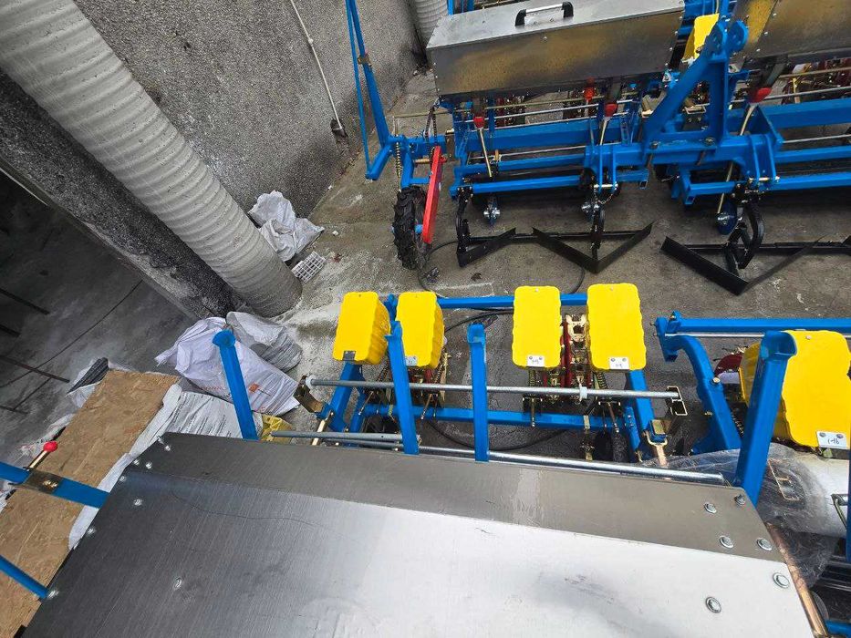 Сеялка чигит экиш учун, плёнка ва капелний лента ёткизади, 60 млн сум