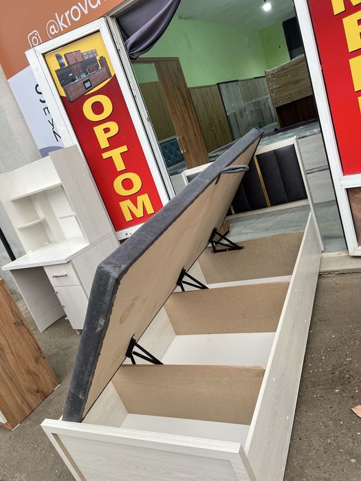 Самая прочная кровать-сундук