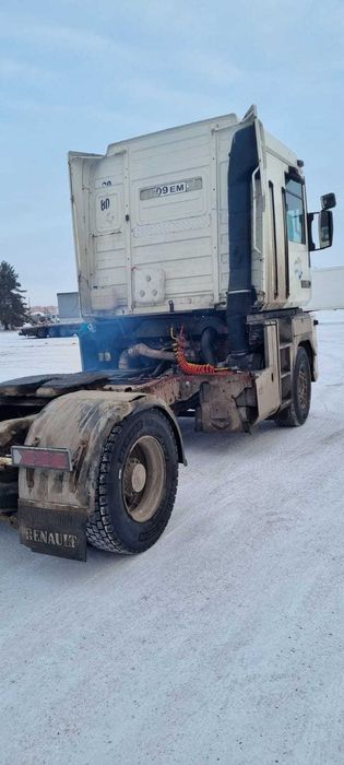 Продам тягач Рено 420