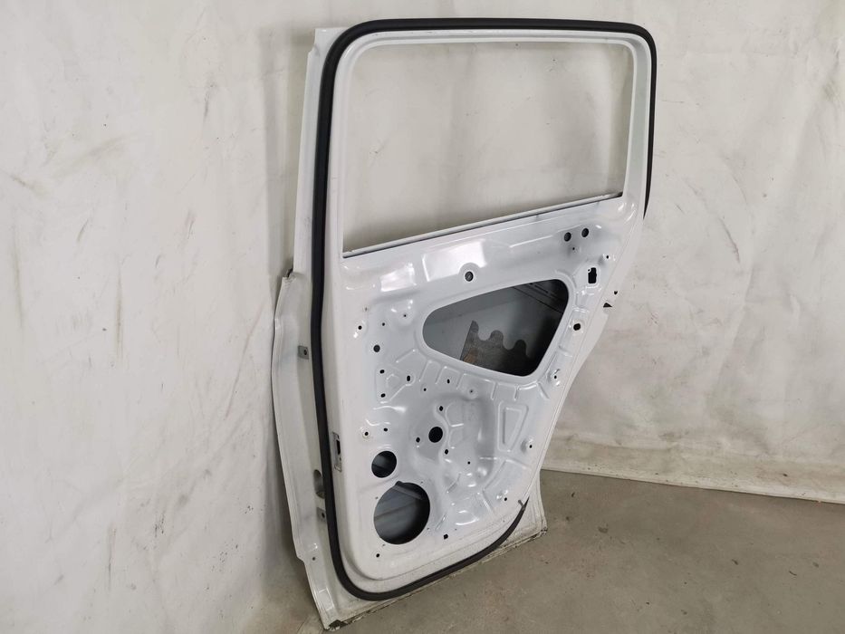 Дясна задна врата / Volkswagen VW Tiguan 2 AD1 [ - ] Оригинална, в доб