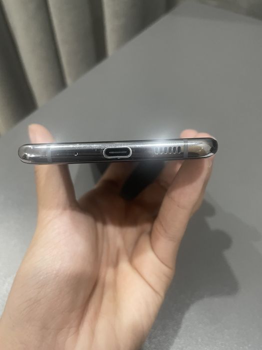 Samsung S20+ флагман