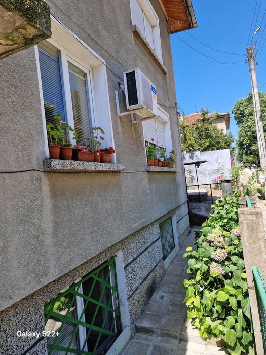 Продава се Къща в Плевен, Сторгозия - 210 кв.м за 900 €/кв.м - Снимка #19