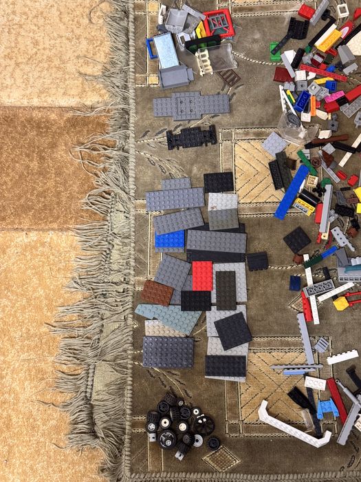 Большой пакет лего деталей