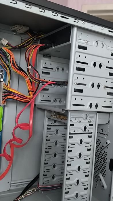 Компьютер системный блок.