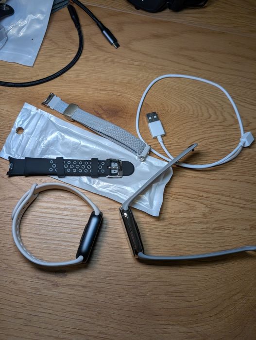 Mi band 9 /  2броя + аксесуари