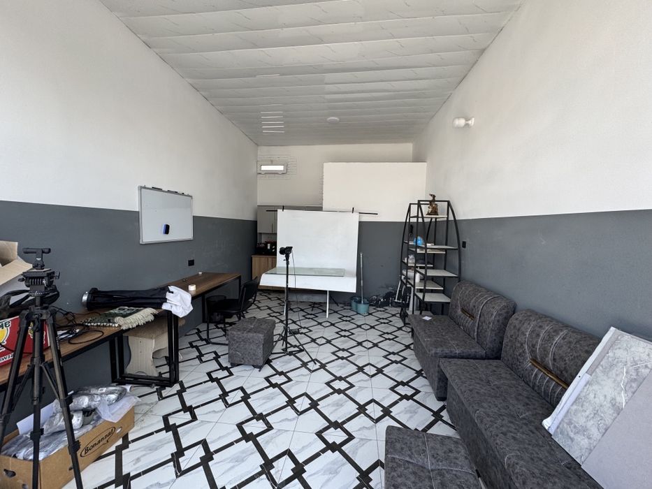 Текстиль катта ёлни буйида жойлашкан 2та дукон (бокс) ижарага берилади