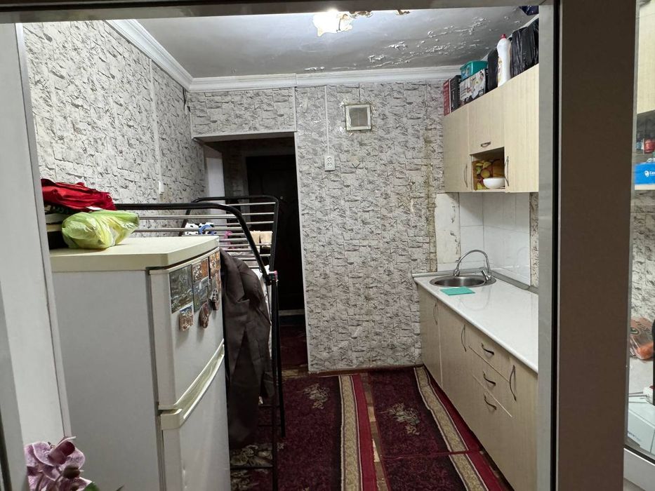 Продается квартира 1-комнатная на третьем  этаже 4-ех этажного дома.