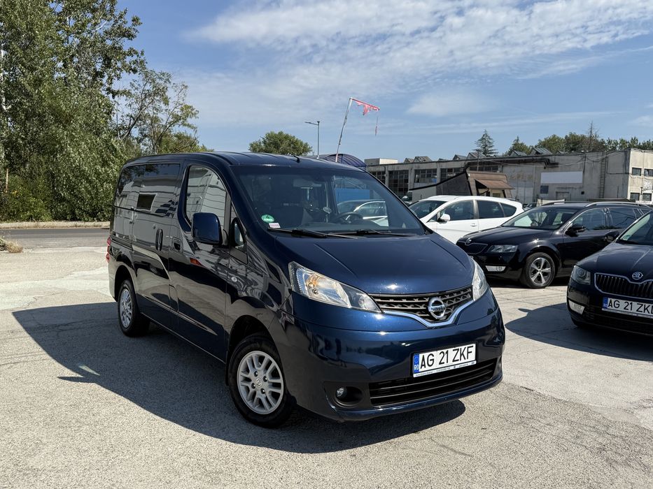 NISSAN Nv200