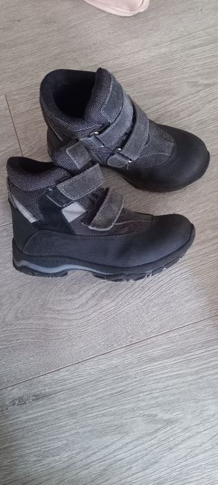 Ботинки на мальчика 29-30р