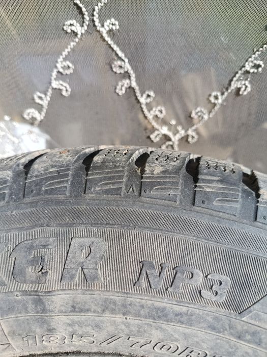 Резина зимняя деаметр 14