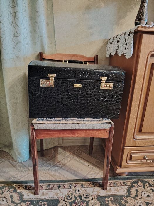 Набор столовых приборов.