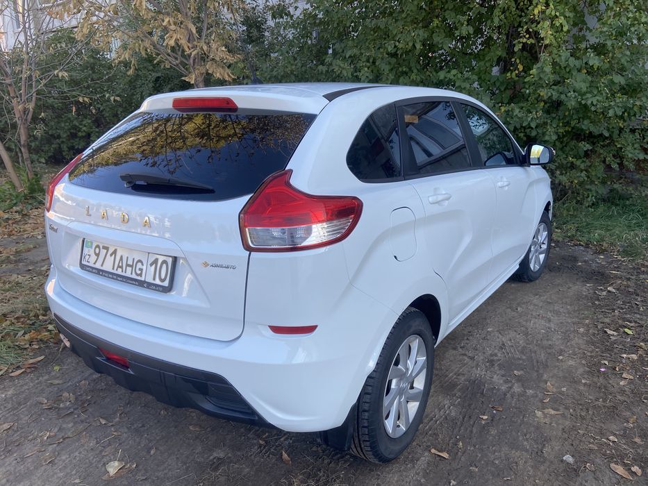 Продам Lada Xray