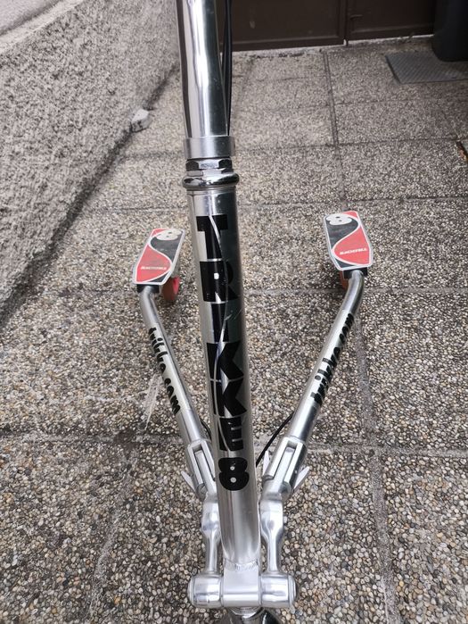 Trotineta trei roti.