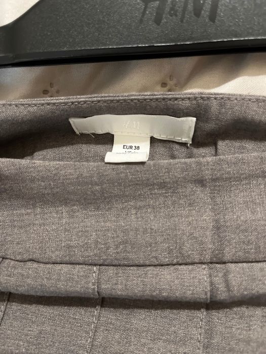Къса сива пола H&M