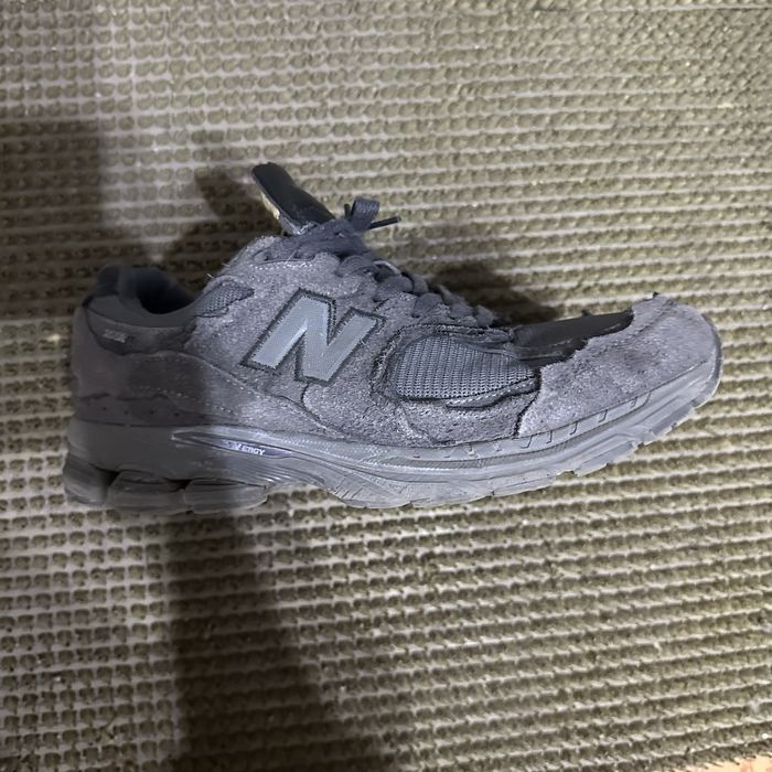 кроссовки nb2002r