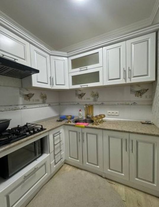 Chilonzor metrosi yonida 3 xonali navastroyka sotiladi 60.000$