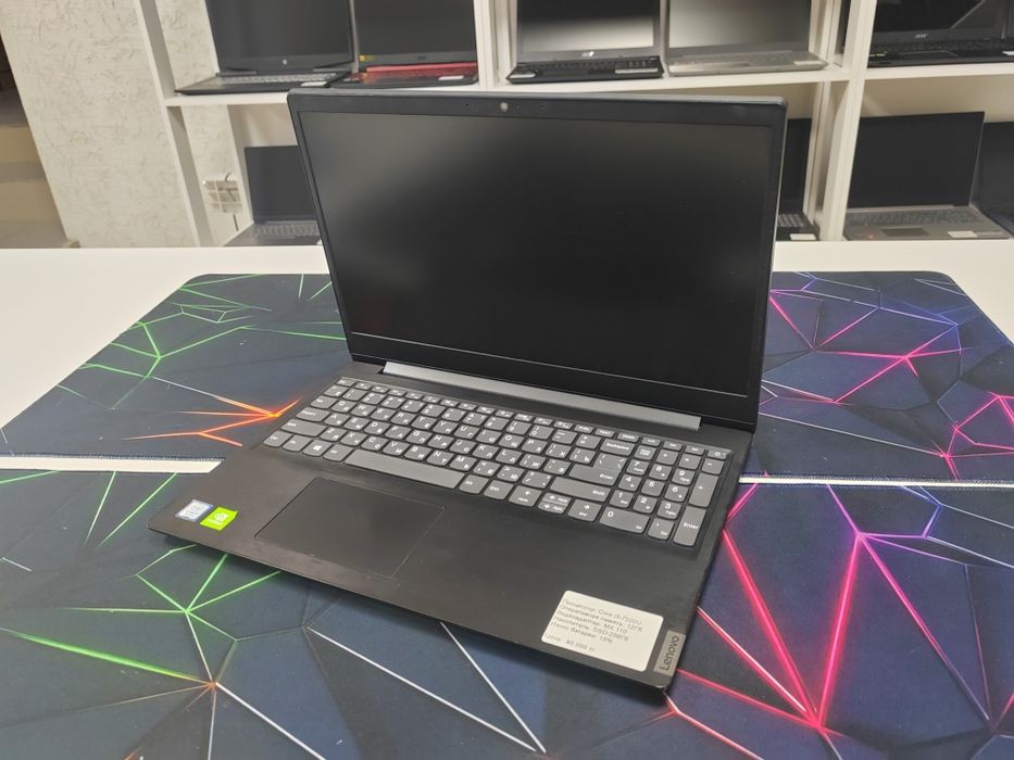 Ноутбук Lenovo Core i3-7020U/ GeForce MX 110