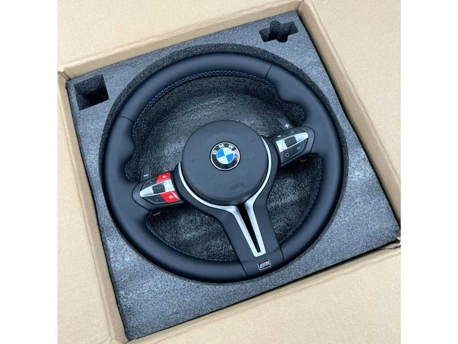 Volan BMW Seria E 1 3 X1 X5 X6 E90 E70 E53 M sport cu butoane roșii