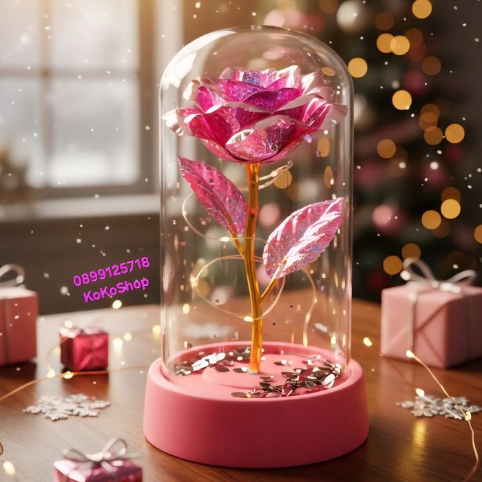 Роза в стъкленица с LED светлини – елегантен подарък