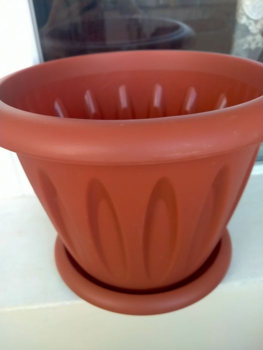 Горшки для цветов