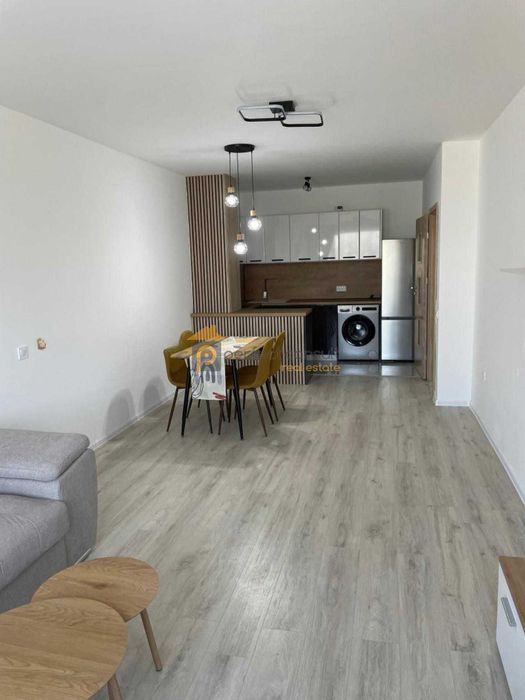 Дава се под наем Двустаен апартамент в Пловдив, Христо Смирненски - 74 кв.м за 475 € - Снимка #1