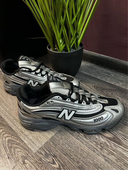 New Balance 1000 - Silver/Black