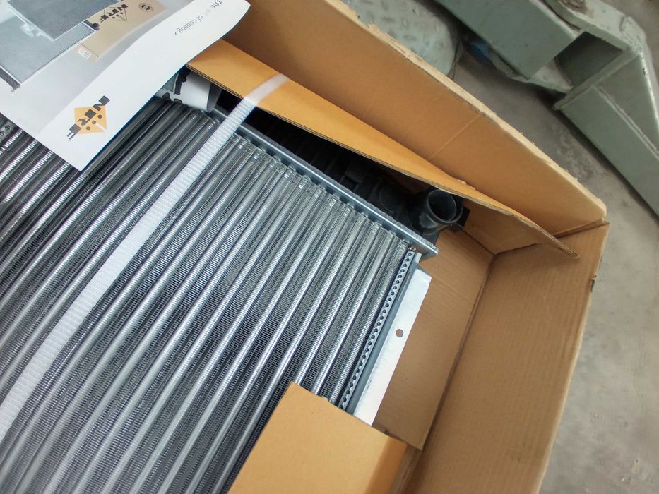 Радиатор за Мерцедес спринтер