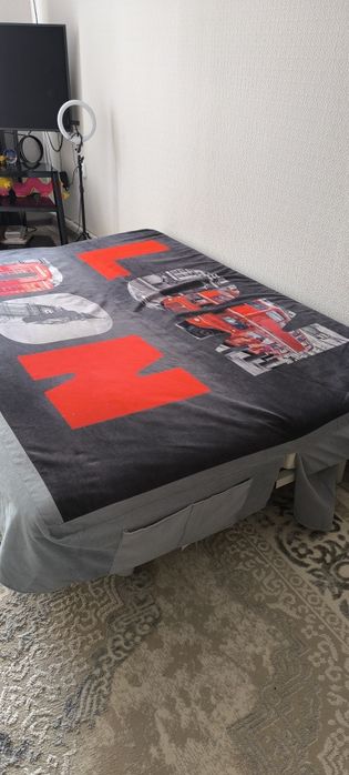 Продается диван-кровать б/у