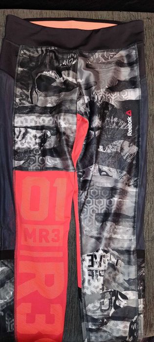 Спортни топове и клинове S/M размер