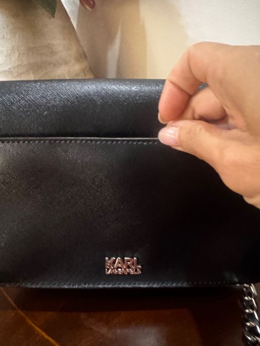 Karl Lagerfeld чанта с регулируема дръжка