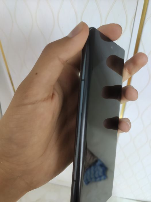 Продам Vivo x90 pro