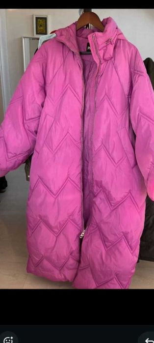 Зимно Дамско Яке, Малко използвано, в много добро състояние.