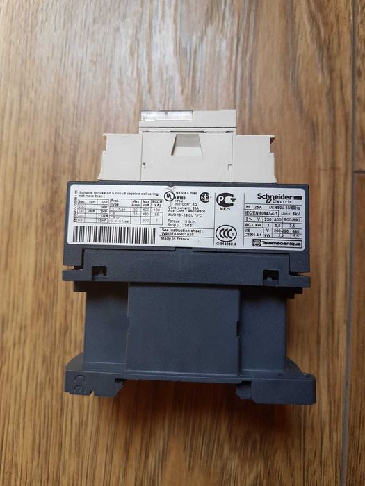 Vand Contactor Schneider Electric 3 Poli 25 A
