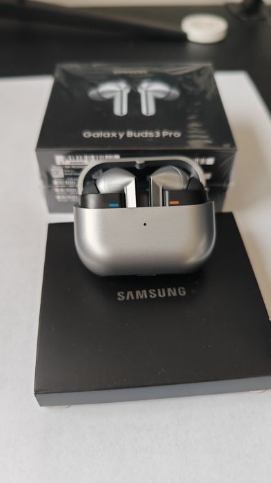 Casti wireless tip Samsung Galaxy Buds 3  Pro usb c Bluetooth 5.3 android