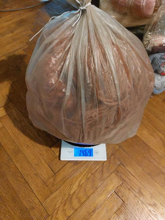 1,469 Kg Fire din Lana pentru Urzeala