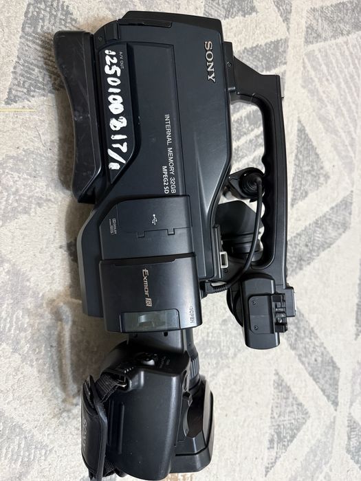 Камера Sony DCR-SD1000