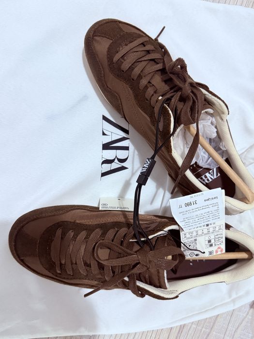 Кроссовки Zara комбинированные