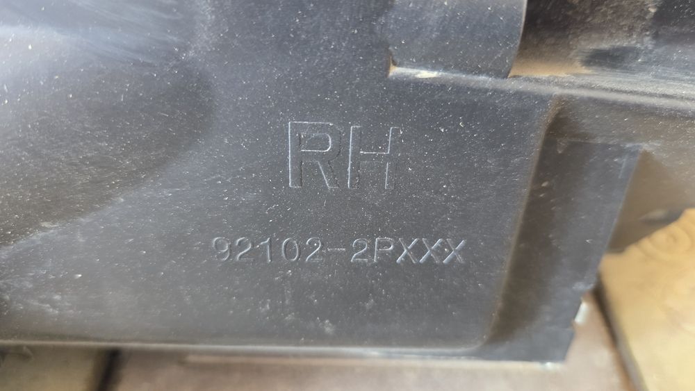 Фары KIA Sorento