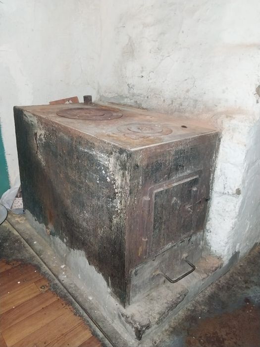 Продам угольный котел-печь бу