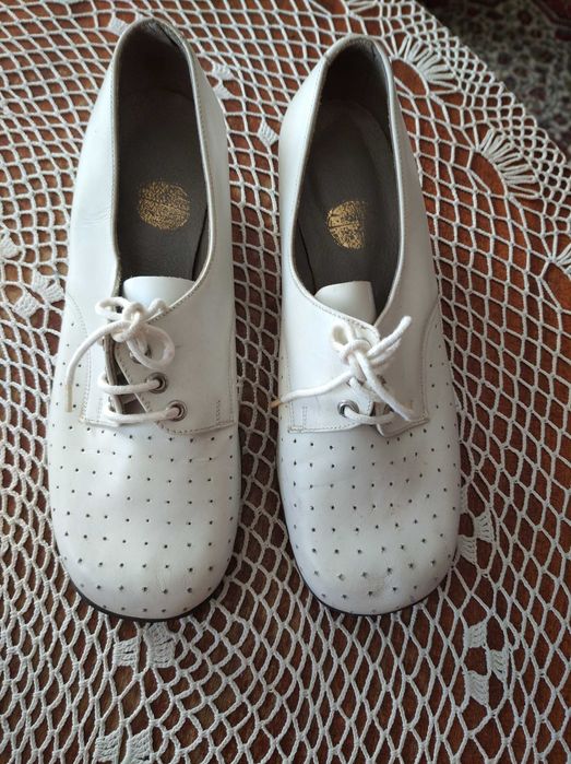 Обувки и кецове за момиченце 10-15 години