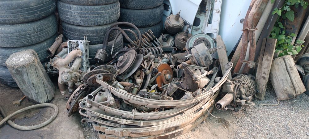 Продам запчасти на Волгу