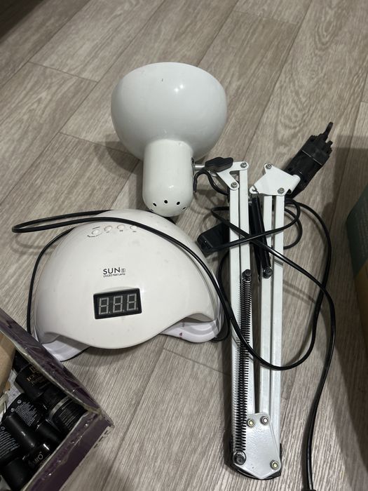 Продам маникюрные оборудование